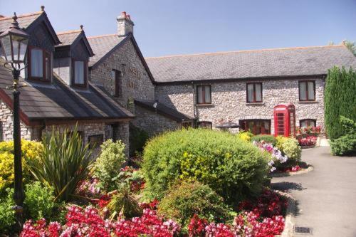 St Mary'S Hotel Golf & Country Club Pencoed Eksteriør bilde