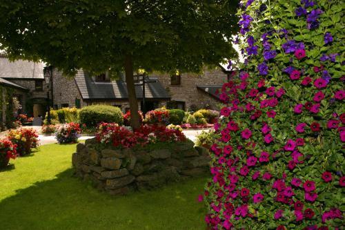 St Mary'S Hotel Golf & Country Club Pencoed Eksteriør bilde